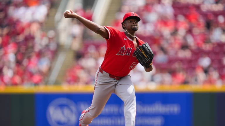 Soriano tosses second straight 10-K gem to secure series against Reds Latest Video Thumbnail