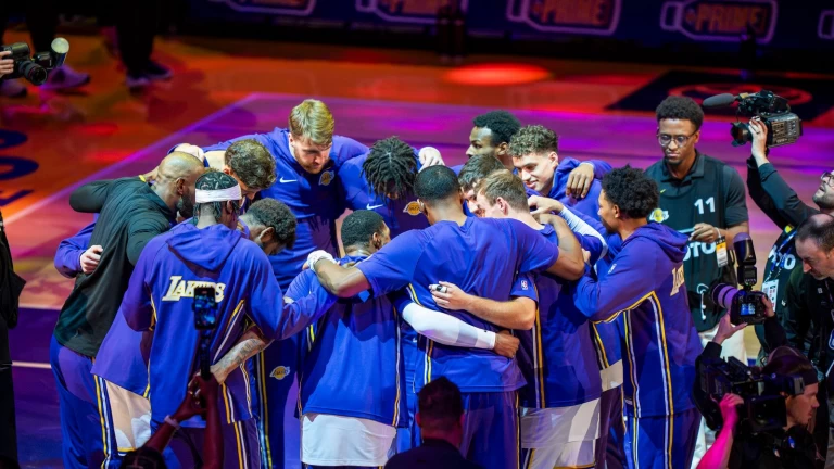 How a shattered Lakers team built something unbreakable Latest Video Thumbnail