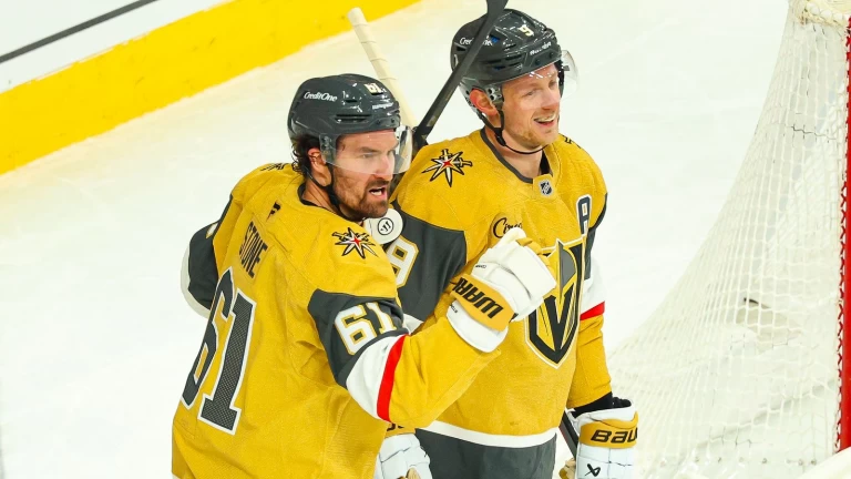 TST Images: Golden Knights defeat the Jets, 6-2, at T-Mobile Arena