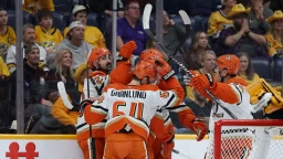 Ducks rally in Nashville, set first-round date with Oilers