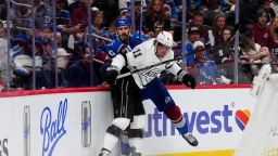 Late rally falls short as Kings fall to Avalanche in Game 1 of Western Conference 1st Round