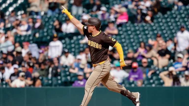 HOLY SHEETS! Five-run ninth lifts Padres in comeback win over Rockies