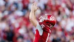 Fernando Mendoza becomes fourth QB since 1967 to win Heisman, Natty, and go No. 1 to Las Vegas