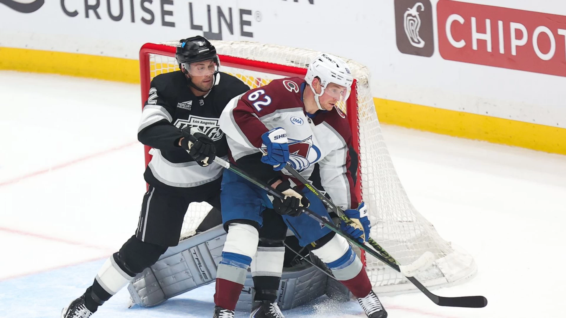 Kings in danger of being swept after third straight loss to Avalanche