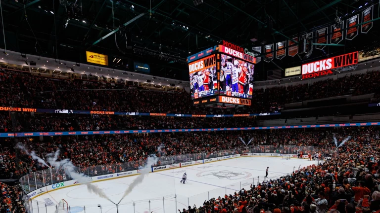 Deafening Ducks fan army; earned its Game 3 moment vs Oilers Latest Video Thumbnail