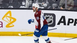 TST Images: Avalanche defeat Kings, 5-1, in Los Angeles