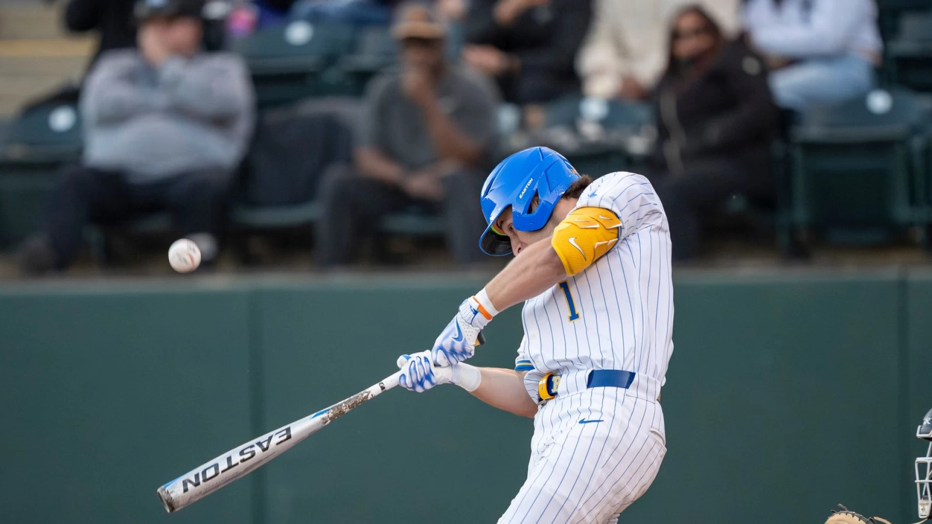 UCLA surrenders series finale to Sacramento State despite Roch Cholowsky’s two home runs