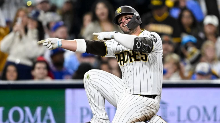 Padres outlast Cubs 9-7 behind Ty France’s 4-RBI night Latest Video Thumbnail