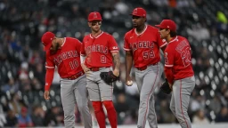 Angels lose fifth-straight behind dormant bats and rare José Soriano stutter