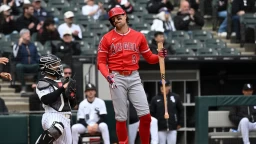 Yusei Kikuchi exits early, Angels bullpen gives up another lead in loss to White Sox