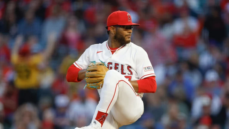 Angels’ bullpen loses another lead in loss to Mets