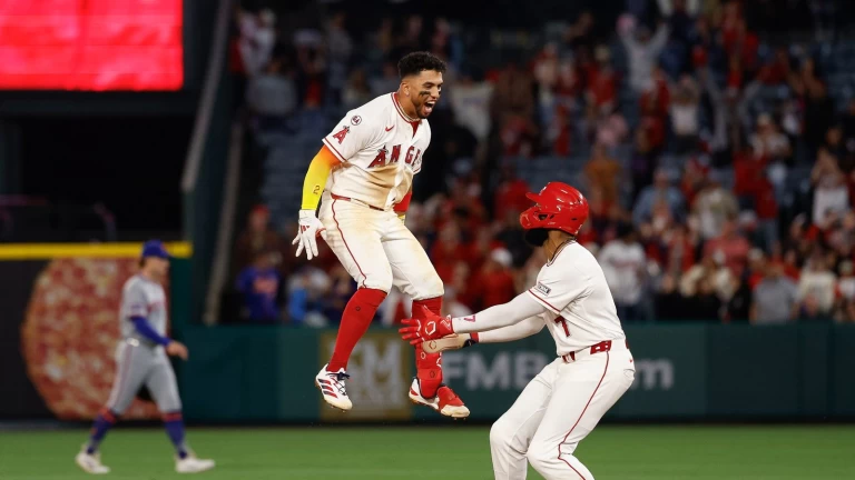 Bullpen avenges itself in walk-off win over Mets Latest Video Thumbnail