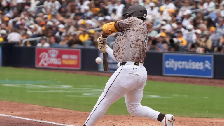 TST Images: Padres defeat White Sox, 4-3, at Petco Park