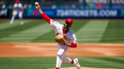 Walbert Ureña hits major milestone behind Angels' two-out rally