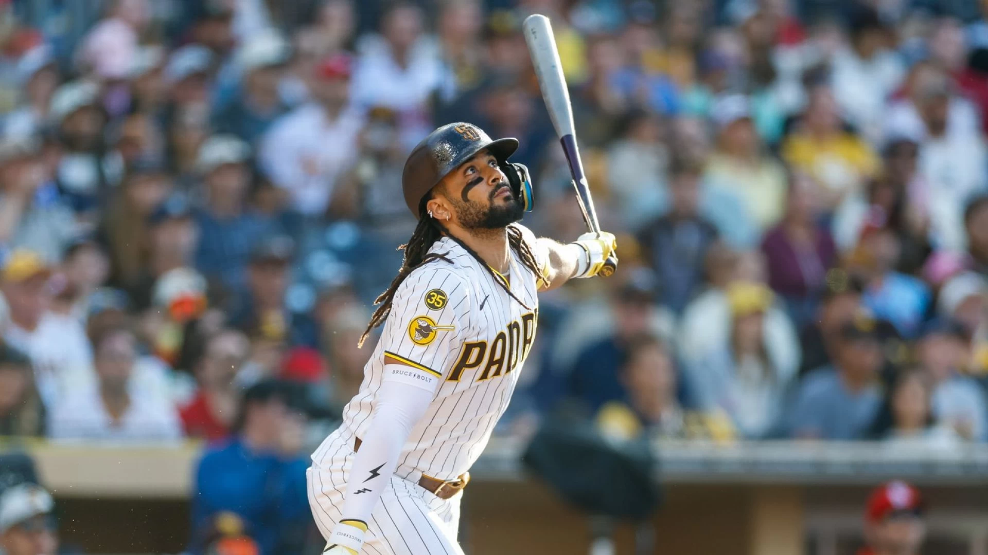 Tatis Jr., Machado end scoring drought, Padres hang on to top Cardinals