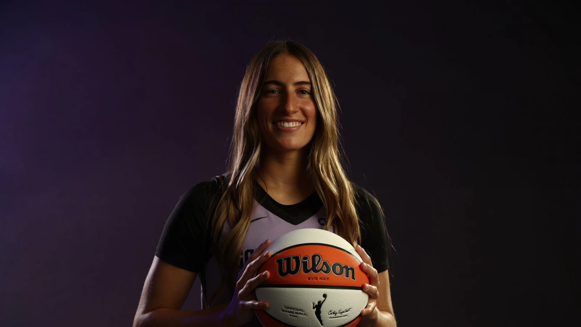 Sparks sign Kate Martin to player development contract