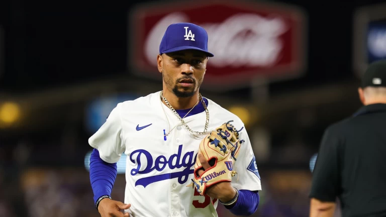 Mookie Betts set to return Monday against Giants Latest Video Thumbnail