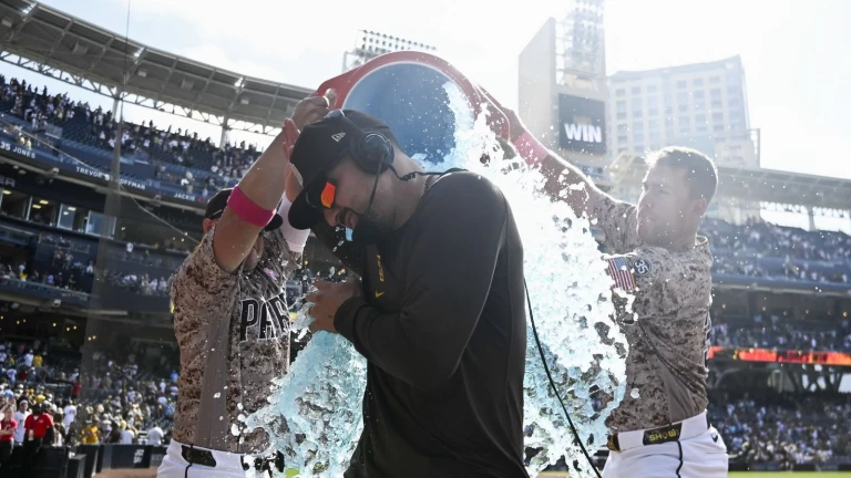 Nick Castellanos late two-run HR lifts Padres, splitting series against Cardinals