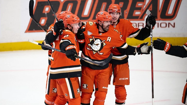 Power play breaks through as Ducks tie the series Latest Video Thumbnail