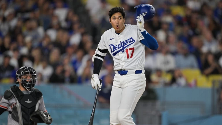 Dodgers' offensive funk continues in blowout loss to Giants