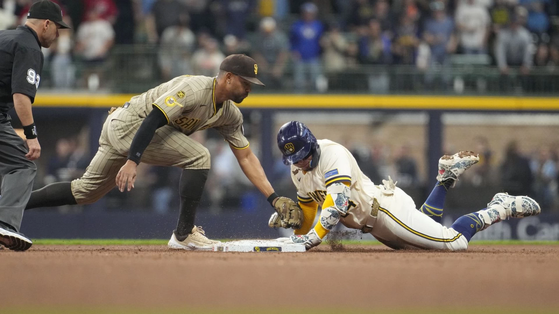 Brewers big third inning too much for Padres, dropping series opener