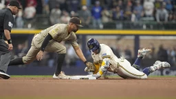Brewers big third inning too much for Padres, dropping series opener