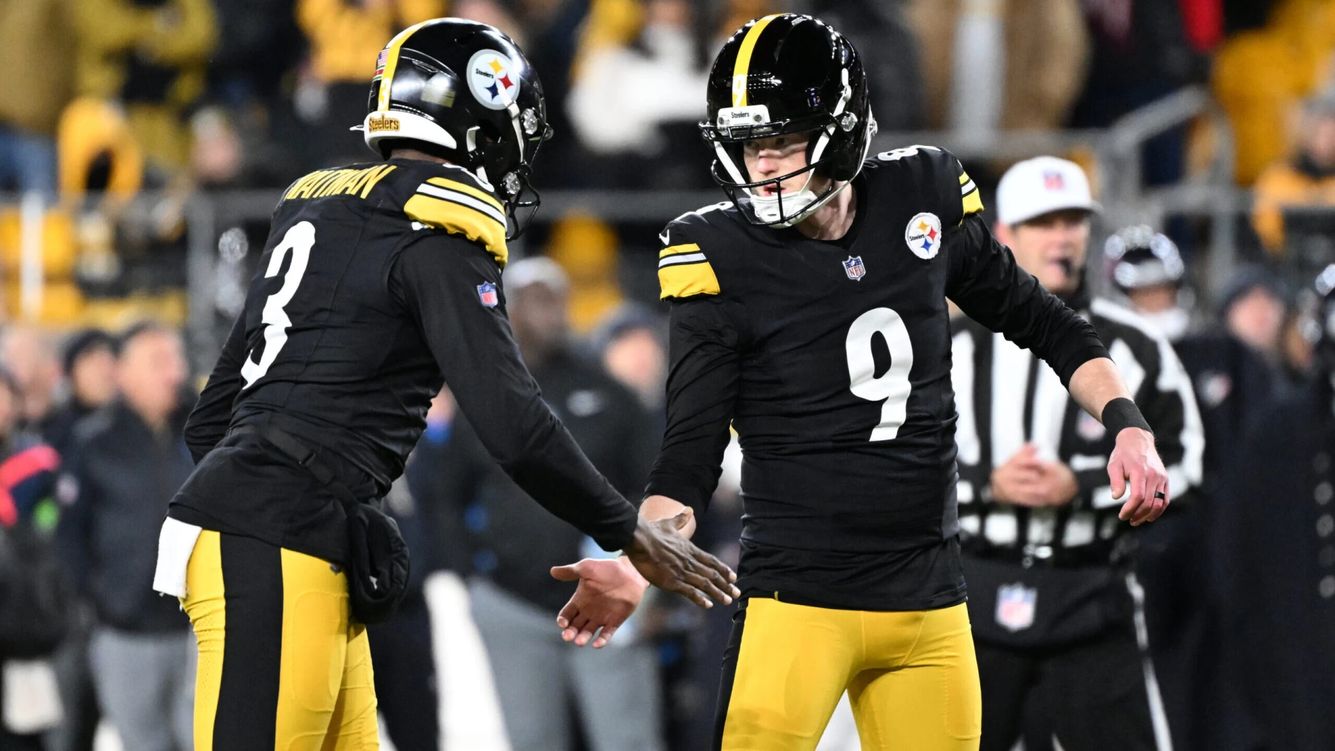 Steelers Extend Older Kicker Boswell