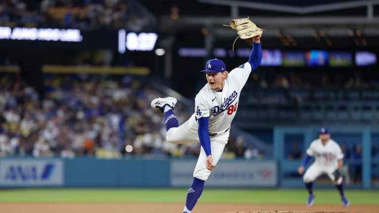 TST Images: Dodgers defeat Giants, 5-2, at Dodger Stadium