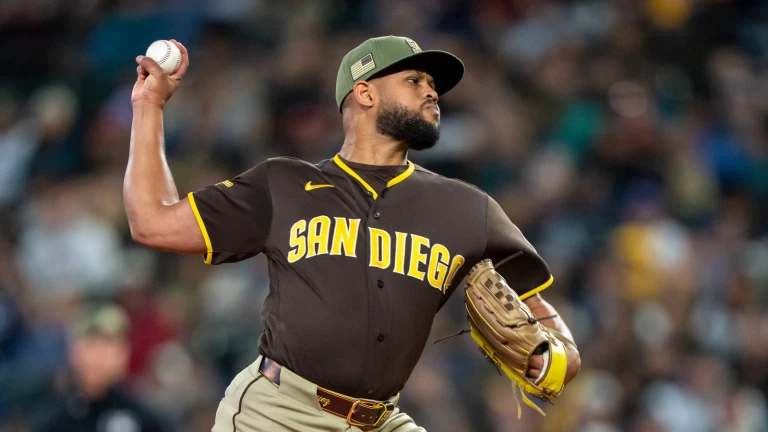 Randy Vásquez dominant versus M's as Padres take series opener in Seattle