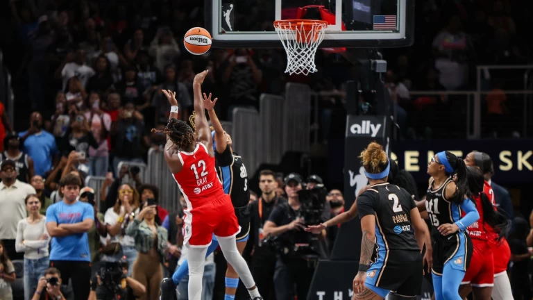 Aces survive furious Dream comeback to push win streak to four