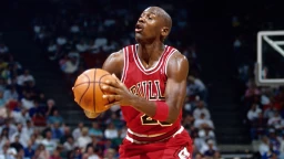 The Sporting News Ranks the 10 Greatest Player's Seasons in NBA History