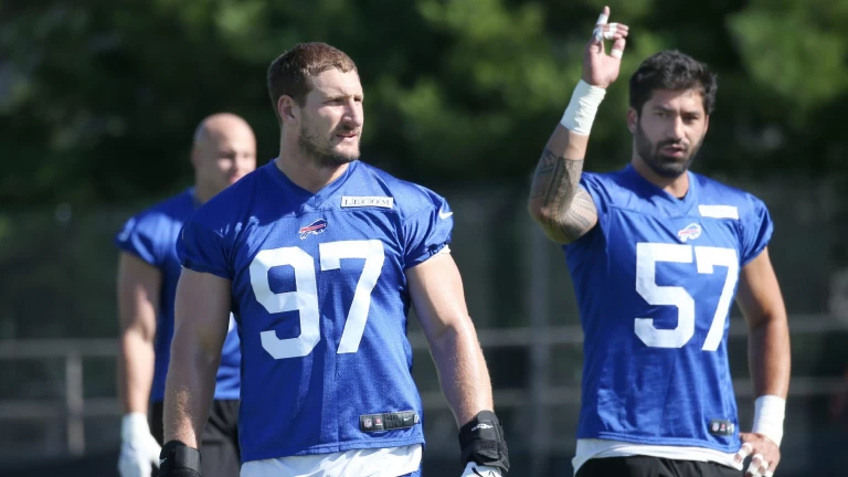 Ranking the Best Available 18 NFL Free Agents Right Now