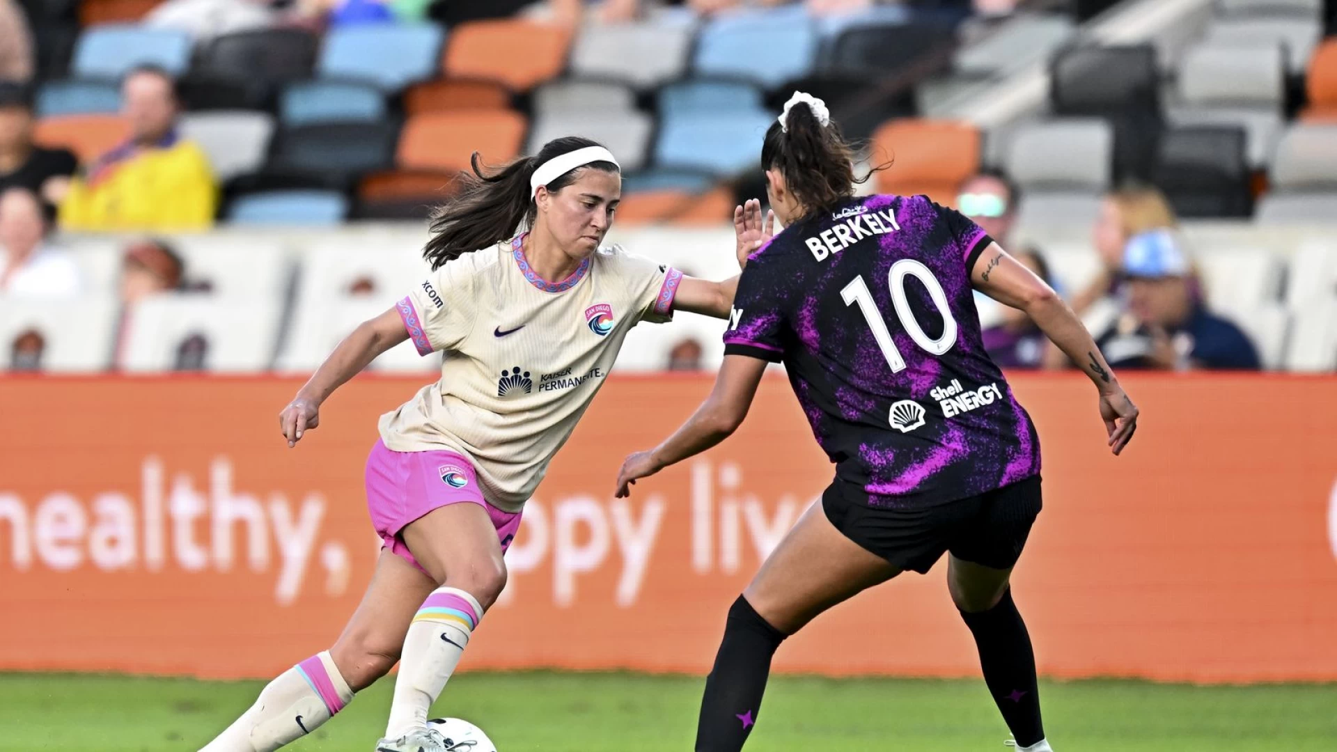Wave FC’s Trinity Byars delivers a stoppage-time equalizer in Houston