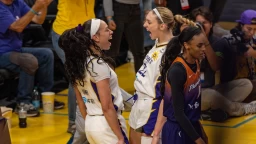 Sparks start four-game road trip against Mercury in Phoenix