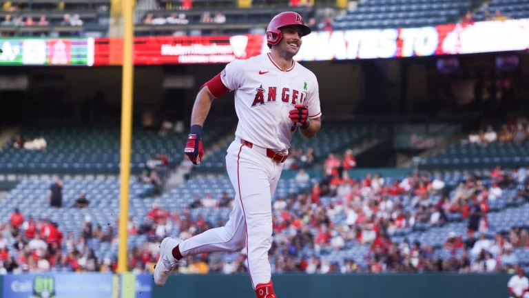 Angels roster updates: Meckler, Walton called up, Lowe sent down, Moncada moved to IL Latest Video Thumbnail