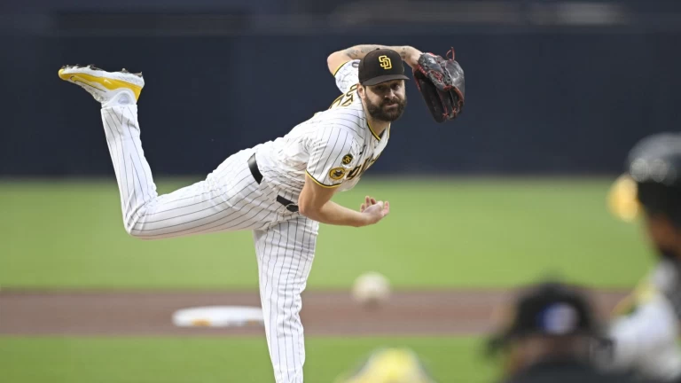 Patient Padres work season-high in walks to battle by Athletics