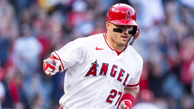 TST Images: Angels defeat Rangers, 5-2, in Anaheim