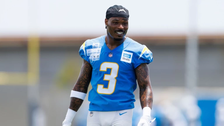 Chargers reward Derwin James with new contract extension