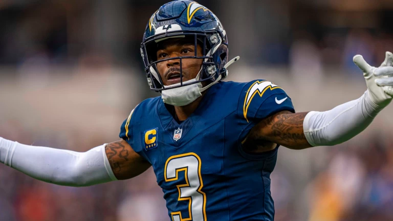Chargers didn’t just pay Derwin James the player — they rewarded the man