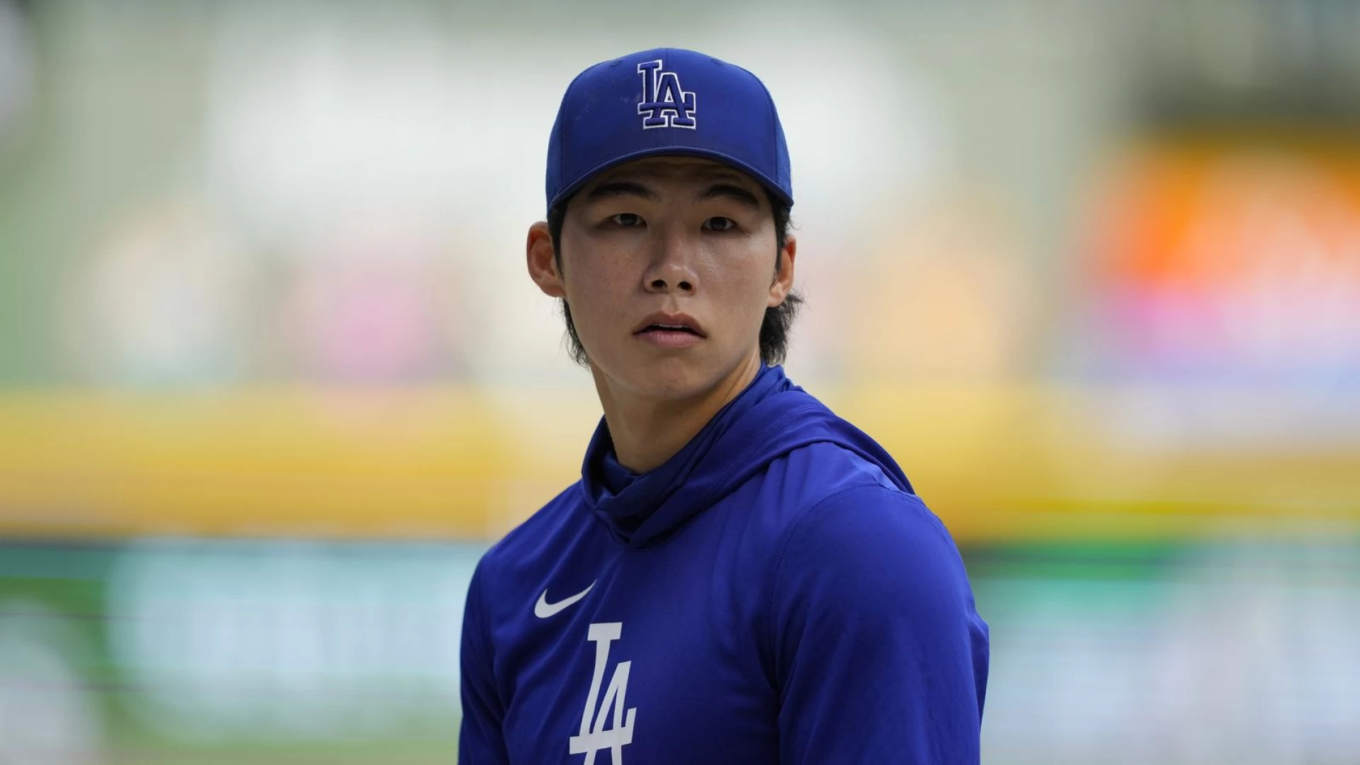 Dodgers option Hyeseong Kim to Triple-A, re-sign Santiago Espinal