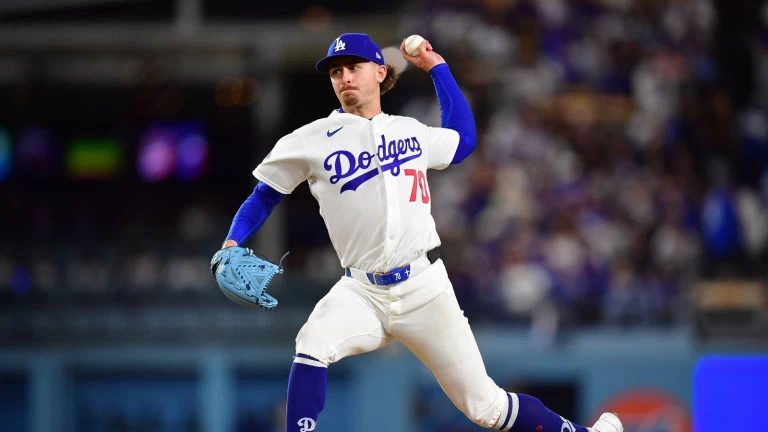 Justin Wrobleski dominates Phillies as Dodgers win sixth straight