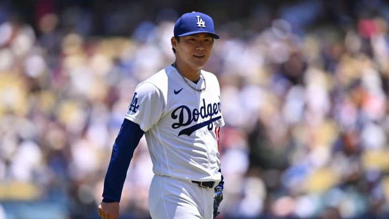 Yamamoto dominates, Ward hits first career homer as Dodgers beat Phillies