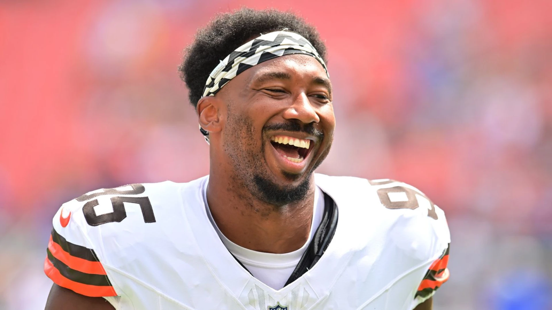 Rams land Myles Garrett in blockbuster trade with Browns