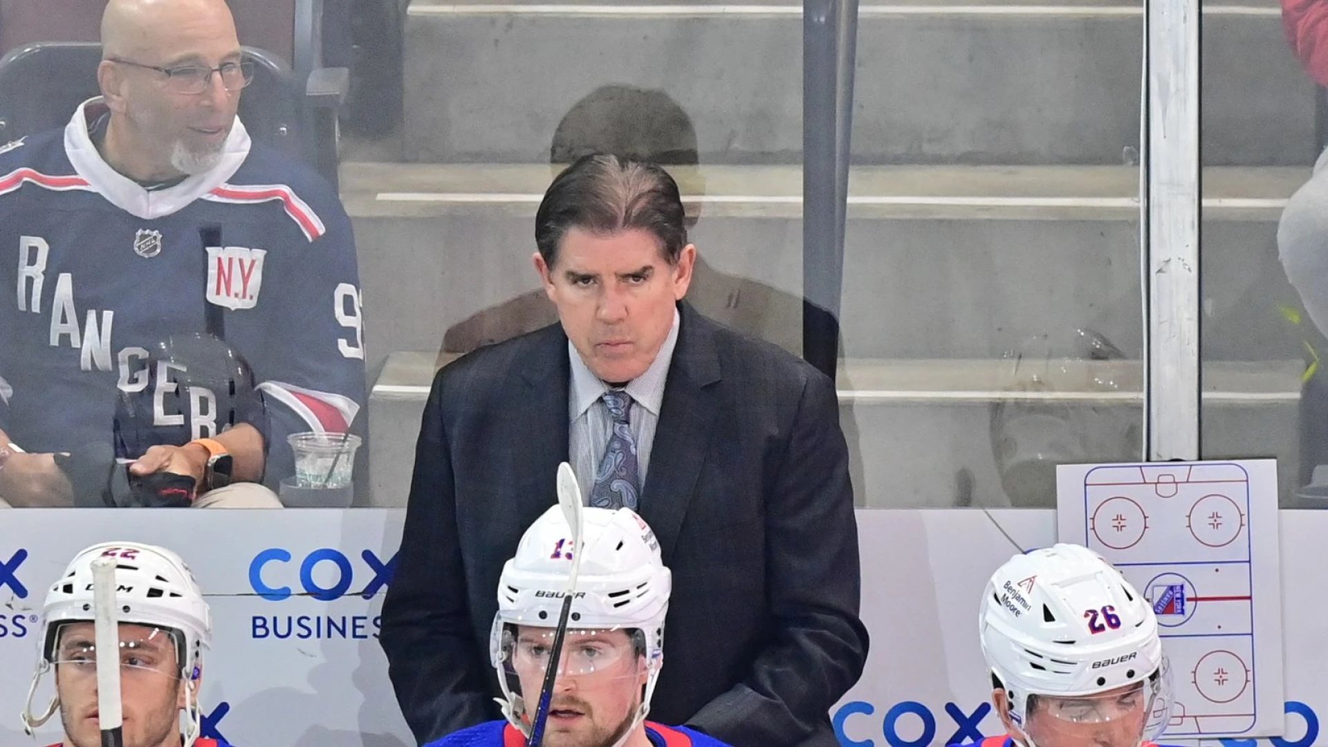 Kings hiring Peter Laviolette as head coach