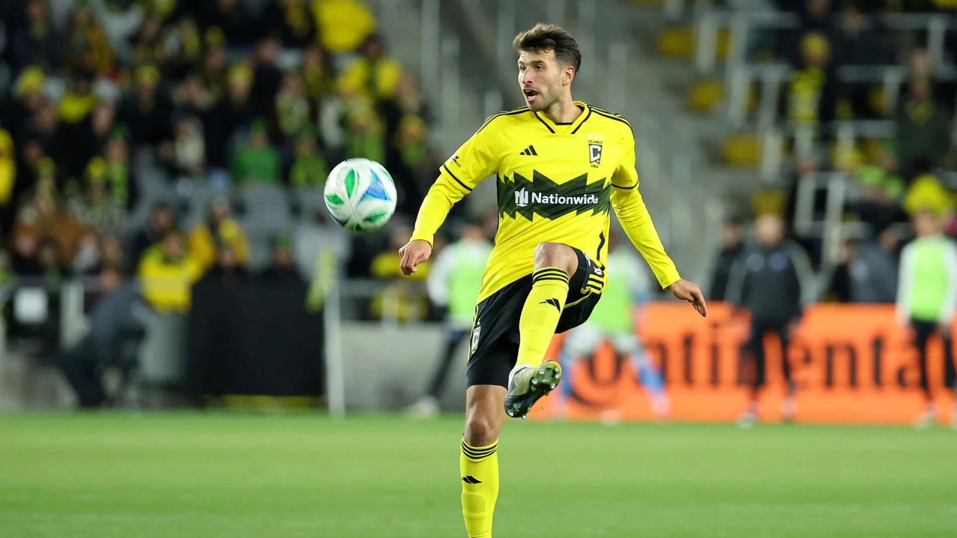 LAFC acquire defender Yevhen Cherberko from Columbus Crew