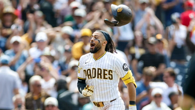 Fernando Tatis Jr. saves Padres with 9th Inning Walk-Off Homer