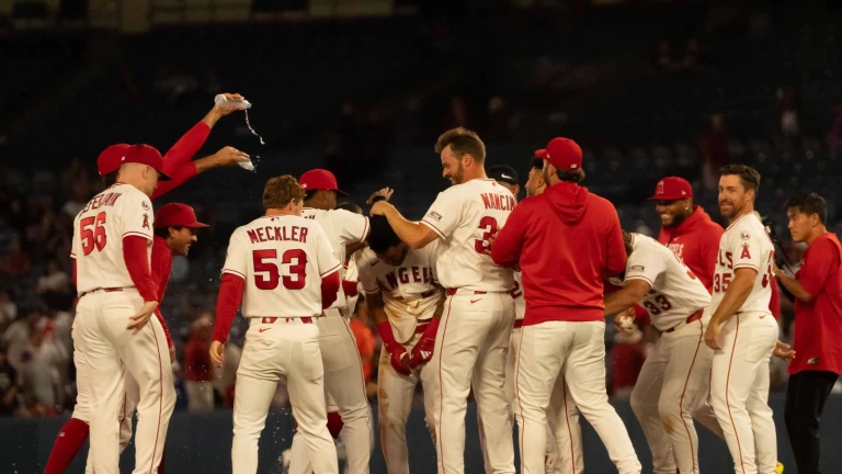 Detmers dominates, Angels do little things right in walk-off win