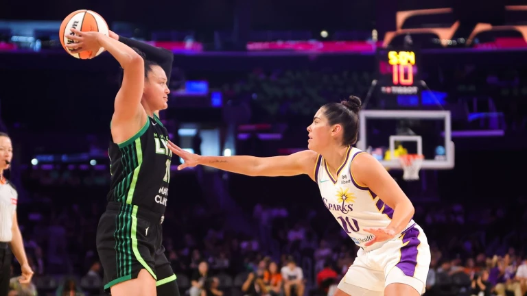Sparks return home to play Olivia Miles, Lynx