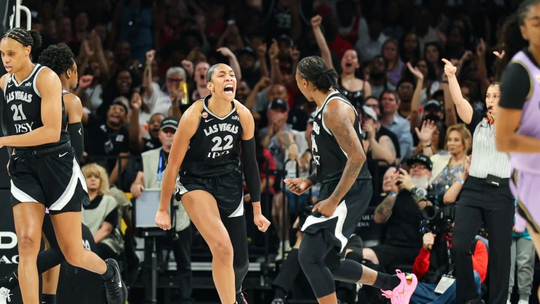 TST Images: Aces defeat Valkyries, 92-73, at Michelob ULTRA Arena