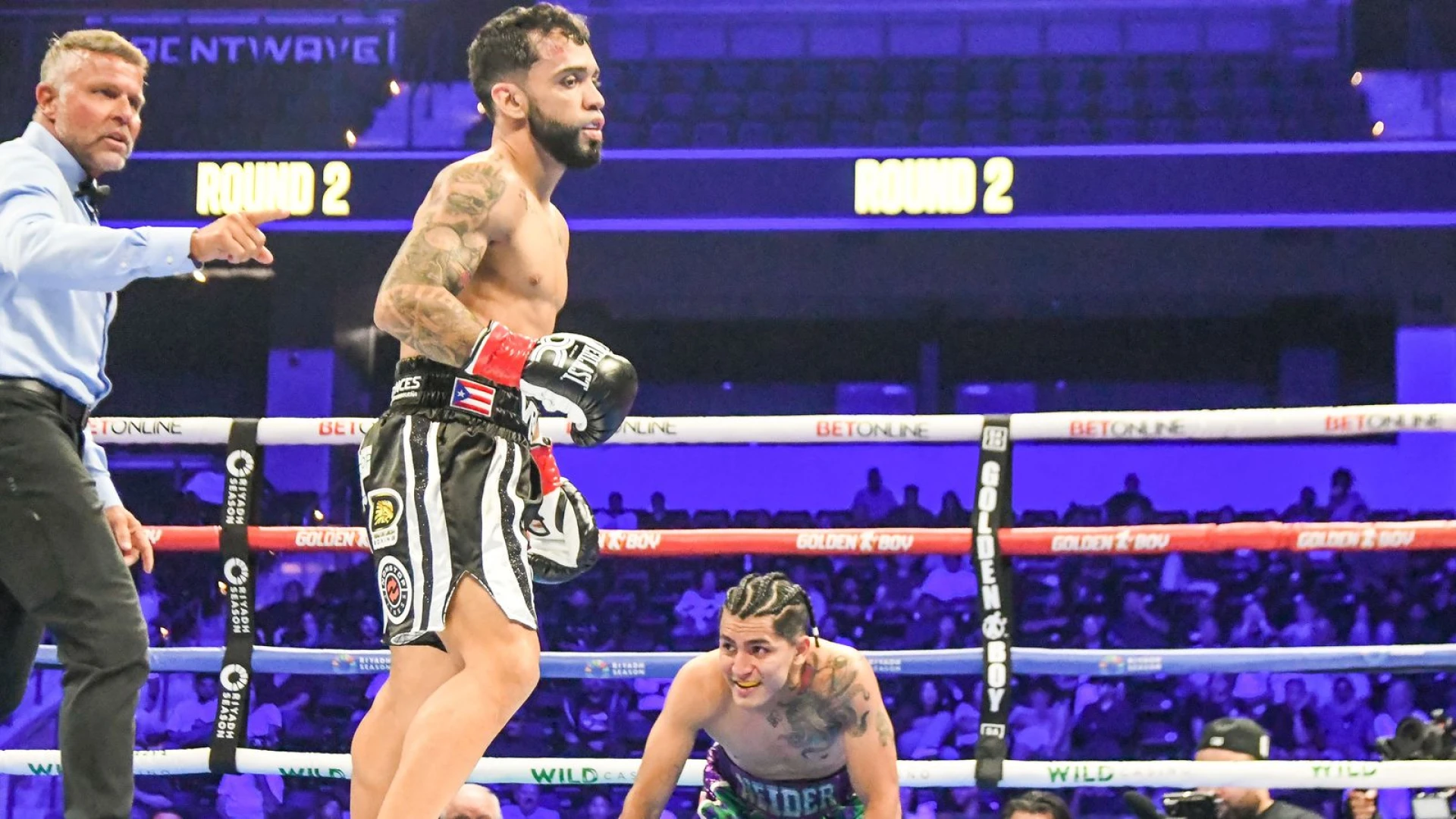 Collazo overwhelms late replacement Valdez, scores three knockdowns in second-round KO